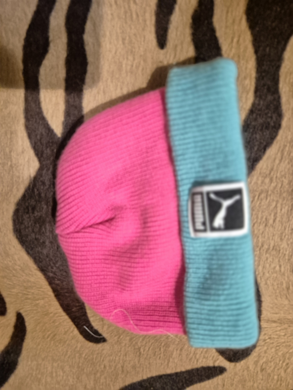 Vintage Puma Ladies  Hot Pink Beanie with Teal Cuff - Picture 2 of 4